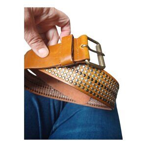 Belt leather studded 35 in nches